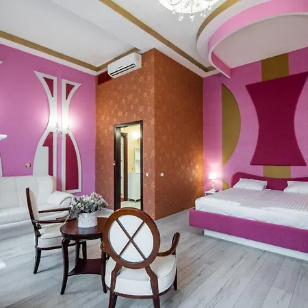 Apartament La Teatru Boudoir Oradea Exterior photo